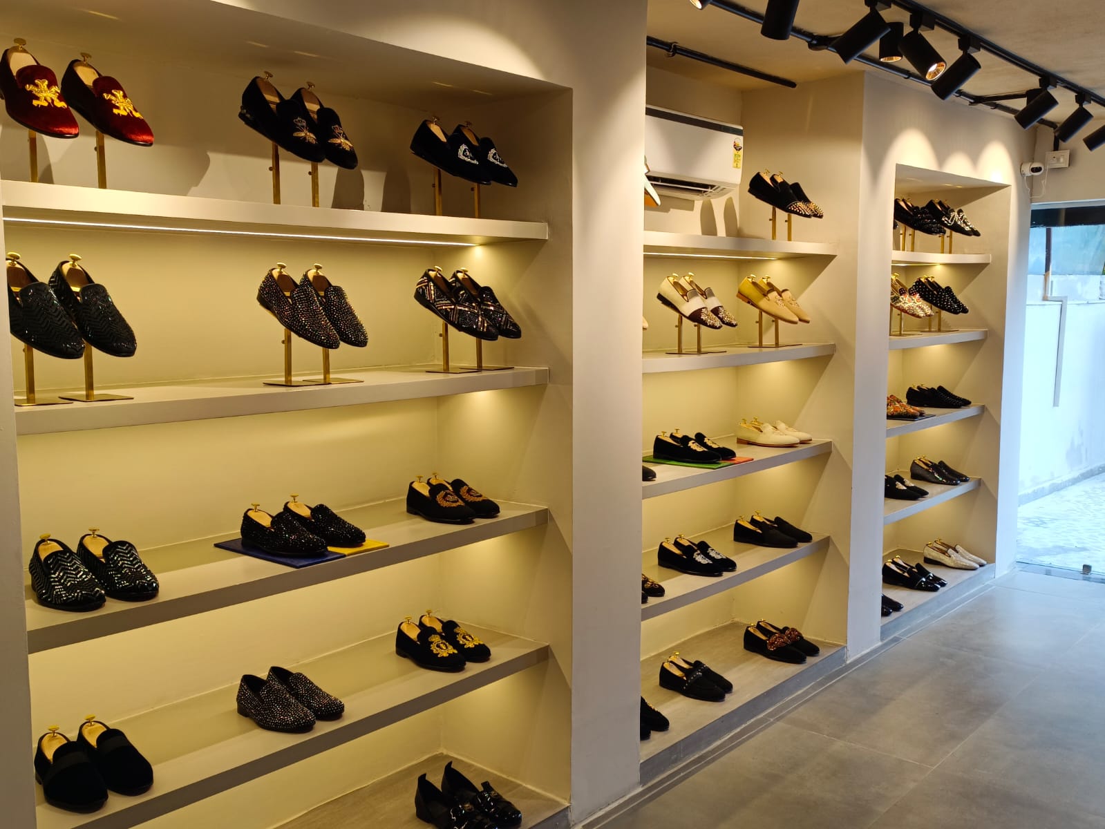 WhatsApp Image 2025-04-04 at 2.08.09 PM